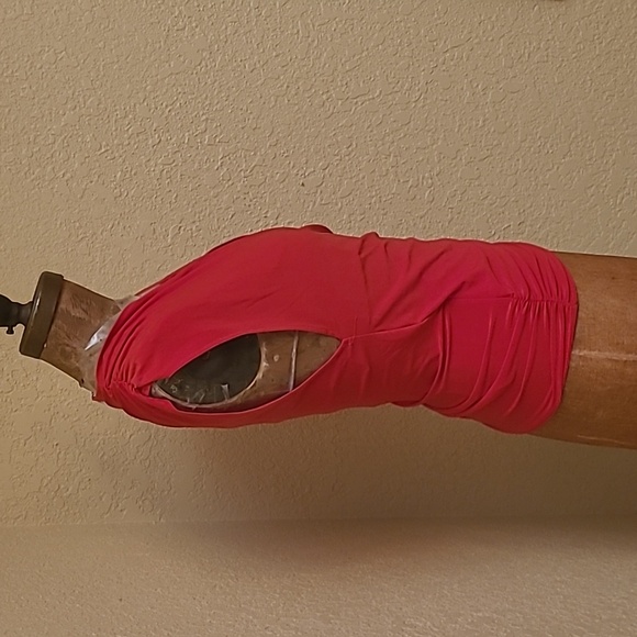 NWT WOMENS RED FAUX WRAP ZARA RUCHED BLOUSE TOP SIZE S - Picture 2 of 6